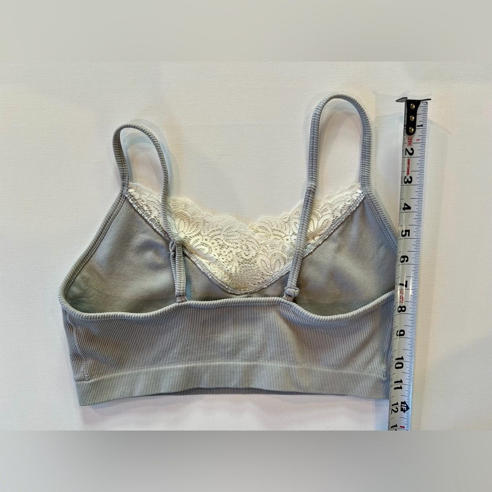 Auden Ribbed Bralette with Lace Detail - Picture 4 of 6